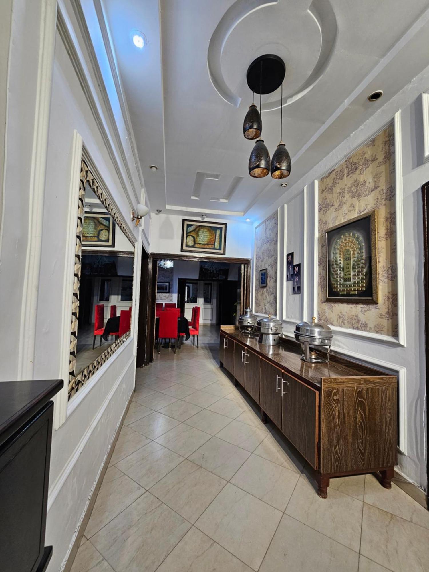 Hotel Tulip Inn, Gulberg Lahore Ngoại thất bức ảnh
