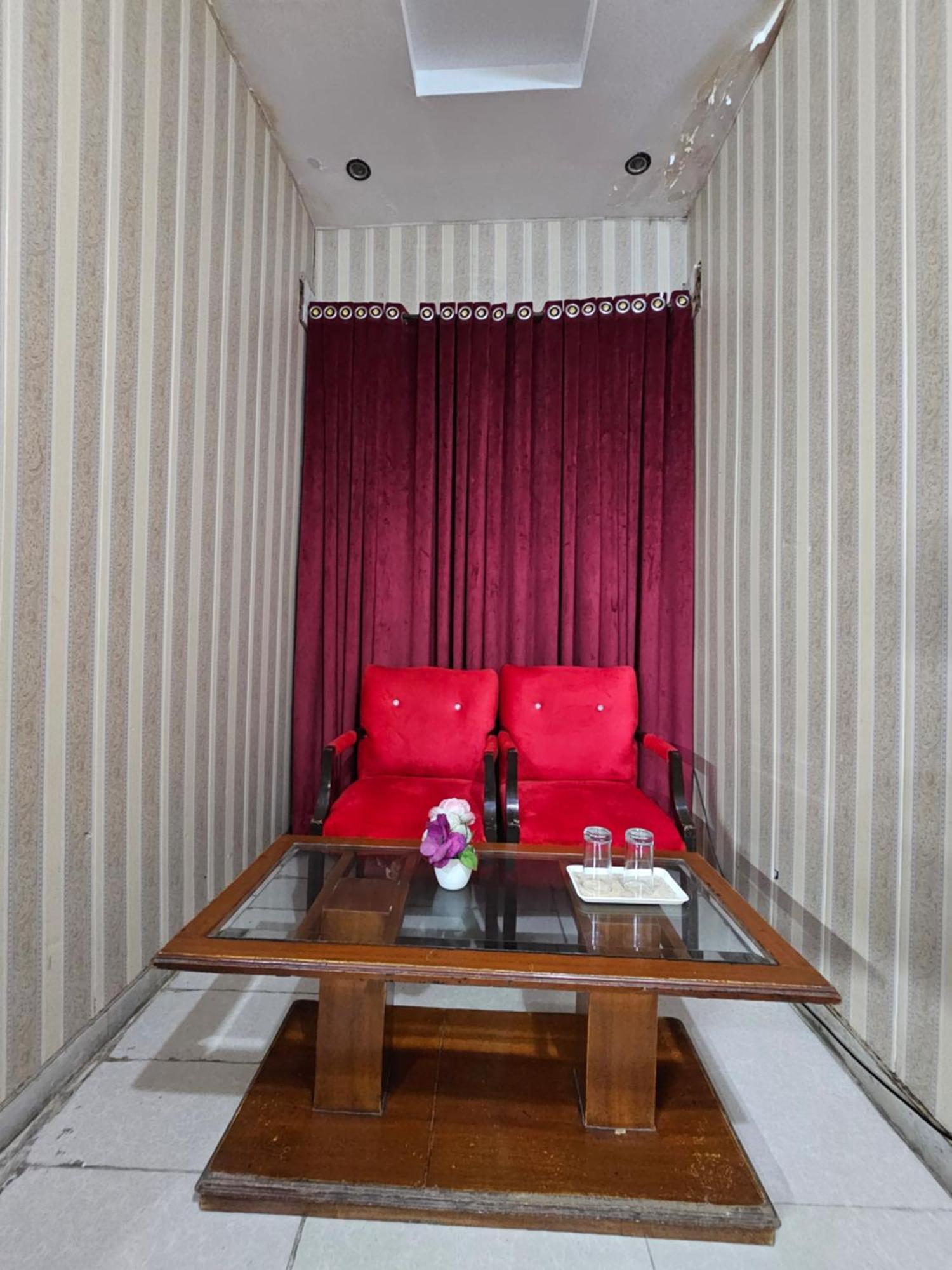 Hotel Tulip Inn, Gulberg Lahore Ngoại thất bức ảnh