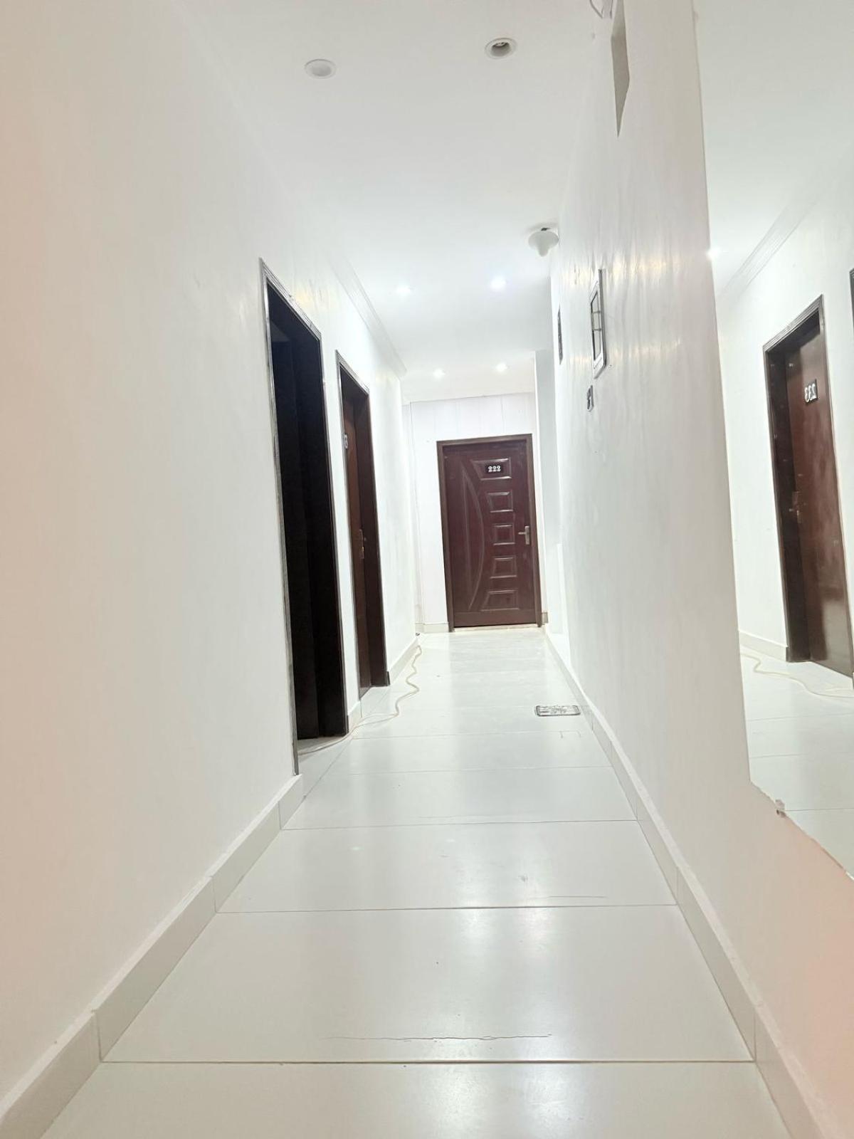 Hotel Tulip Inn, Gulberg Lahore Ngoại thất bức ảnh