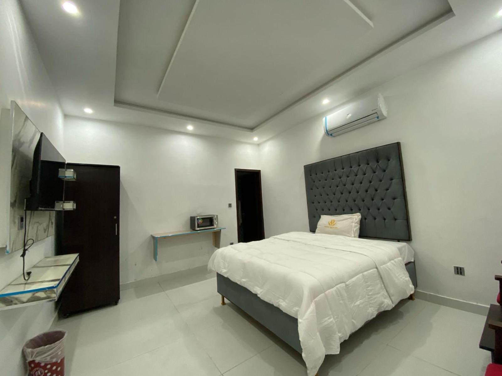 Hotel Tulip Inn, Gulberg Lahore Ngoại thất bức ảnh