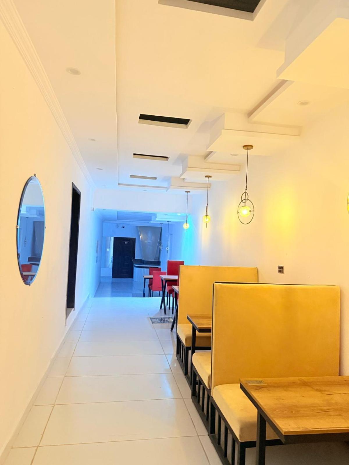 Hotel Tulip Inn, Gulberg Lahore Ngoại thất bức ảnh